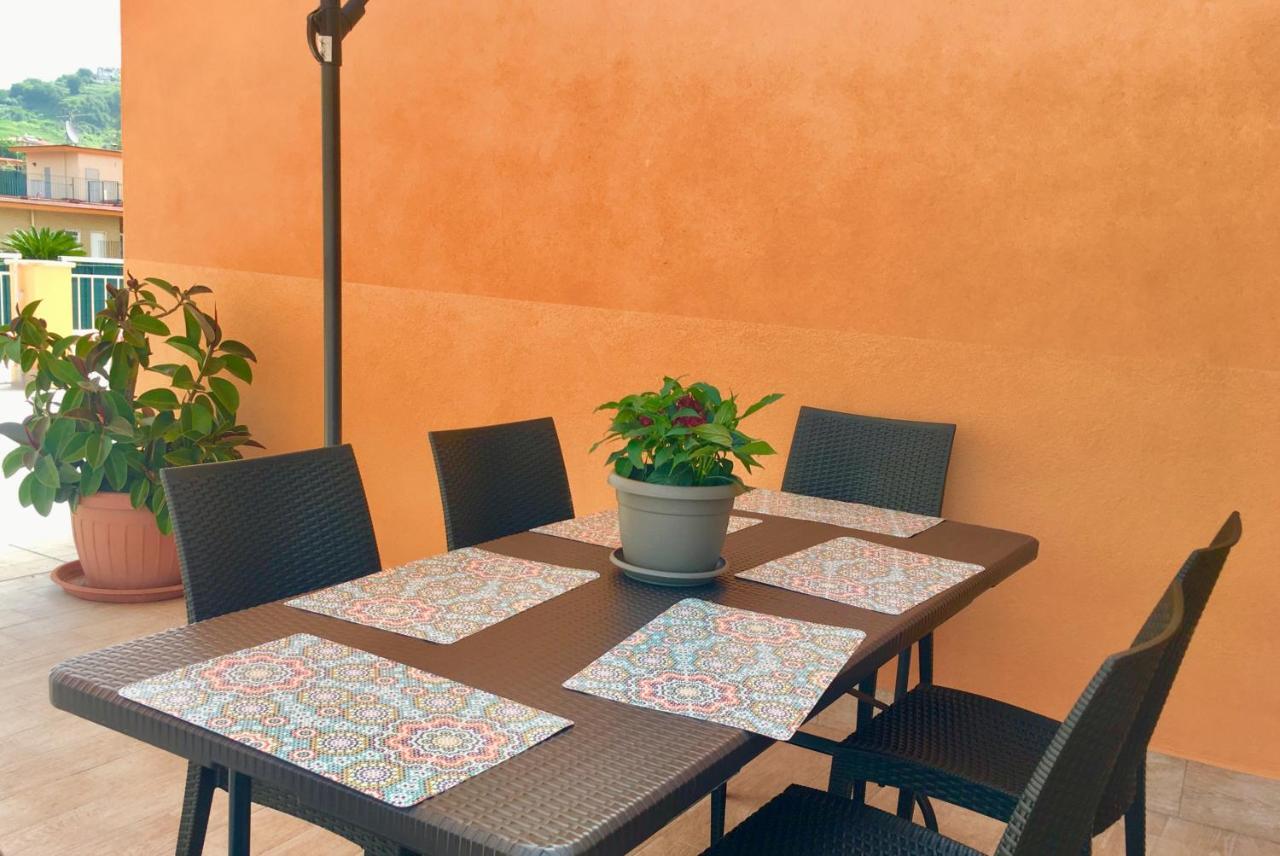 Dimora Montpellier Apartment Salerno Bagian luar foto