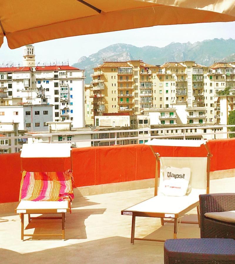 Dimora Montpellier Apartment Salerno Bagian luar foto