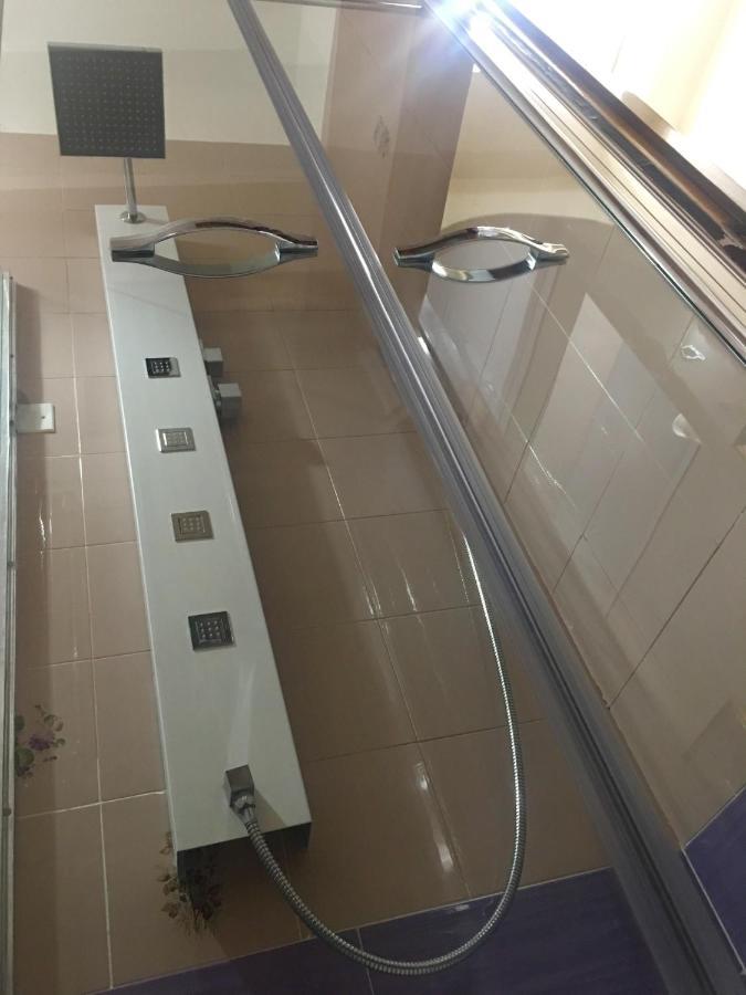 Dimora Montpellier Apartment Salerno Bagian luar foto